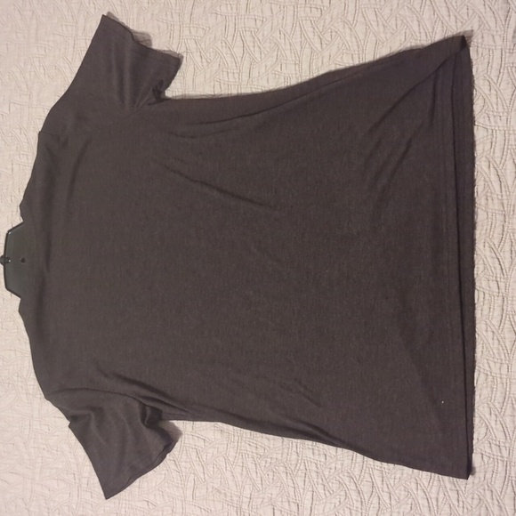 Queen graphic tee NWT - Picture 9 of 9